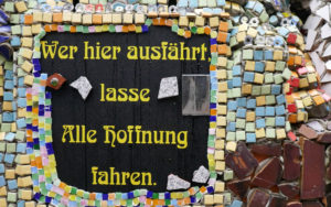 Reportage vom Schloss-Lillllipit von Hundertwasser-Verehrer Steffen Modrach