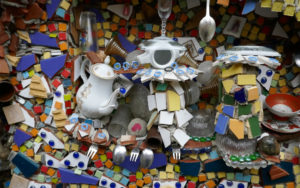 Reportage vom Schloss-Lillllipit von Hundertwasser-Verehrer Steffen Modrach