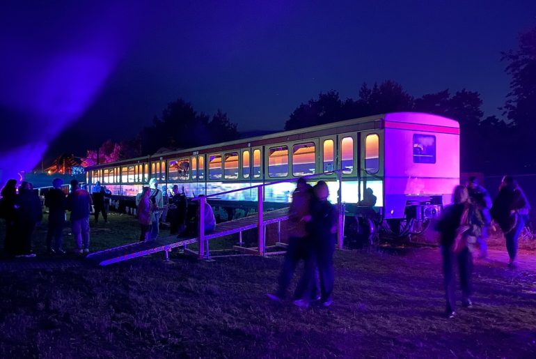 Mapping auf der Techno-S-Bahn